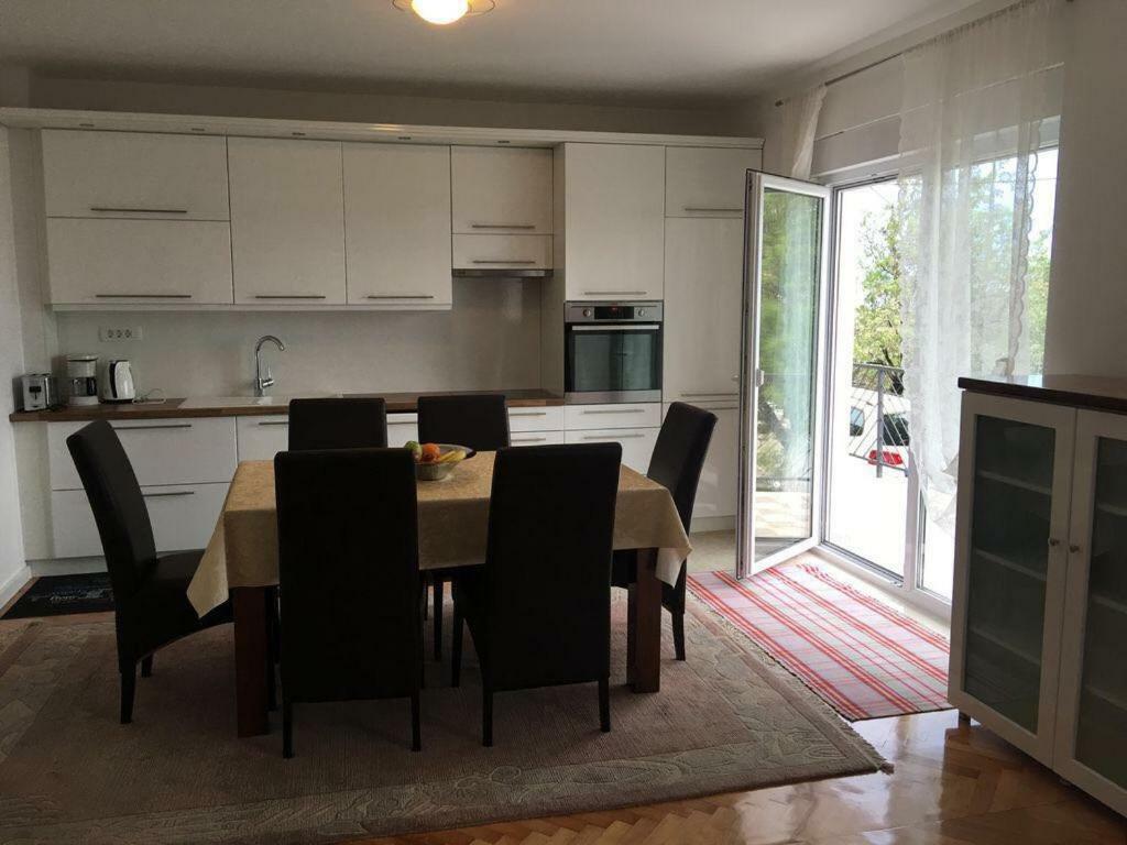 Apartment Lenka Сен Екстериор снимка